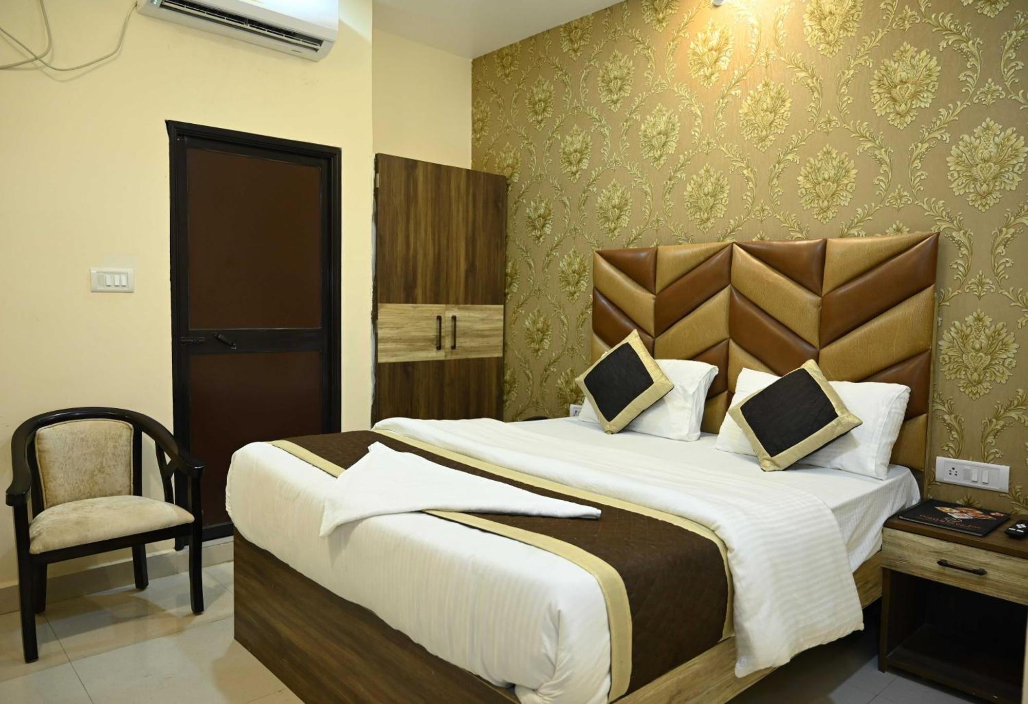 פאטנה Super Hotel O Glance Inn מראה חיצוני תמונה