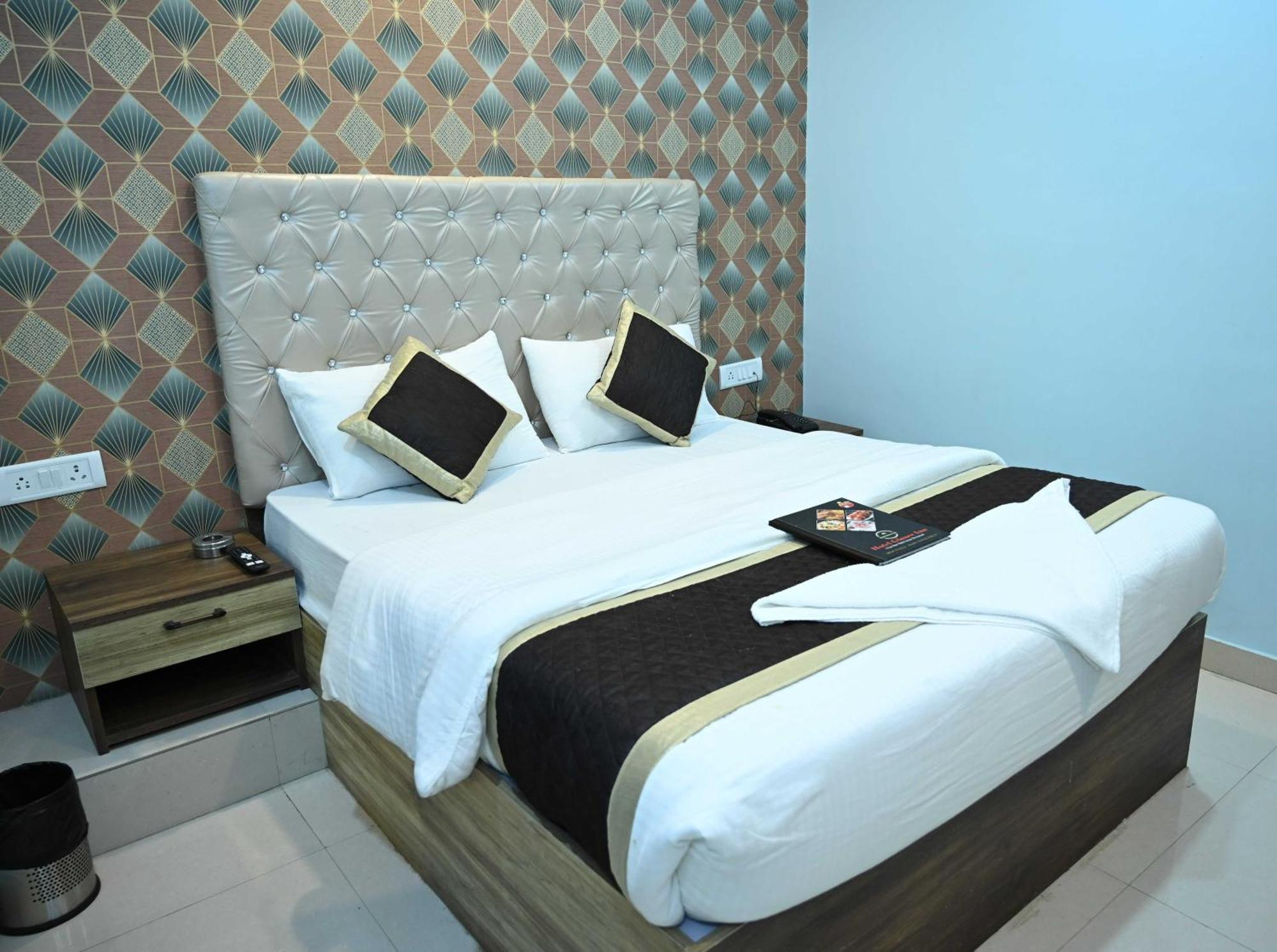 פאטנה Super Hotel O Glance Inn מראה חיצוני תמונה